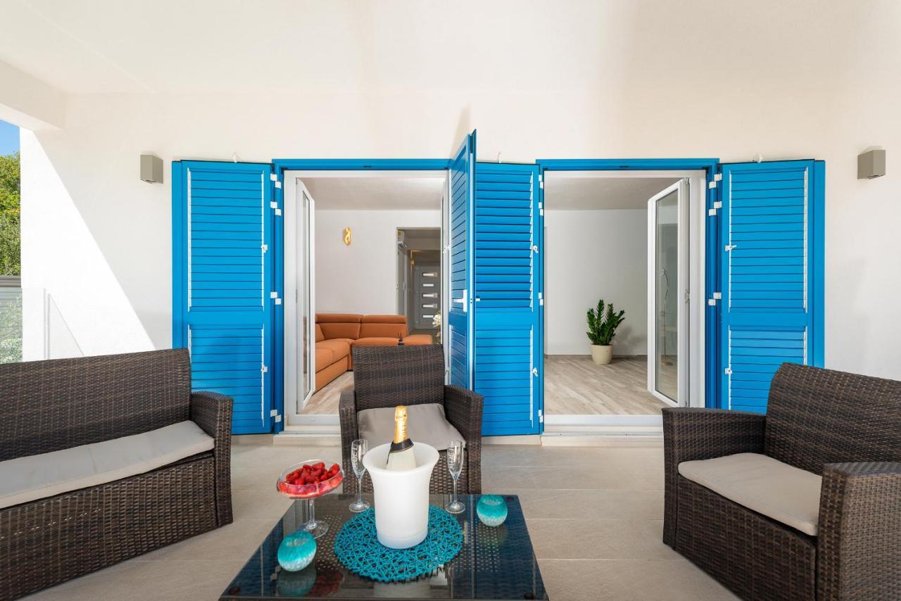 Villa Miholina - With Heated Swimming Pool Трогир Экстерьер фото