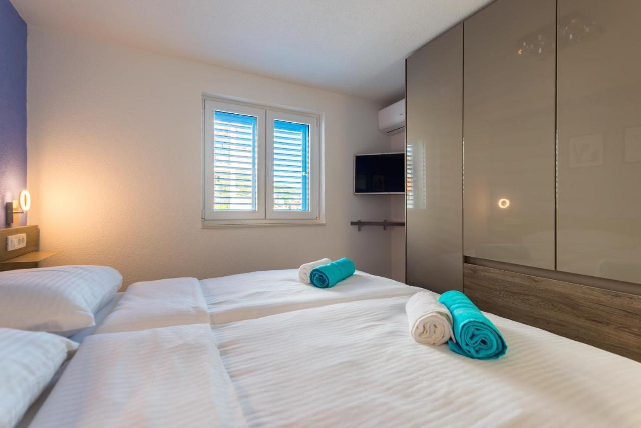 Villa Miholina - With Heated Swimming Pool Трогир Экстерьер фото